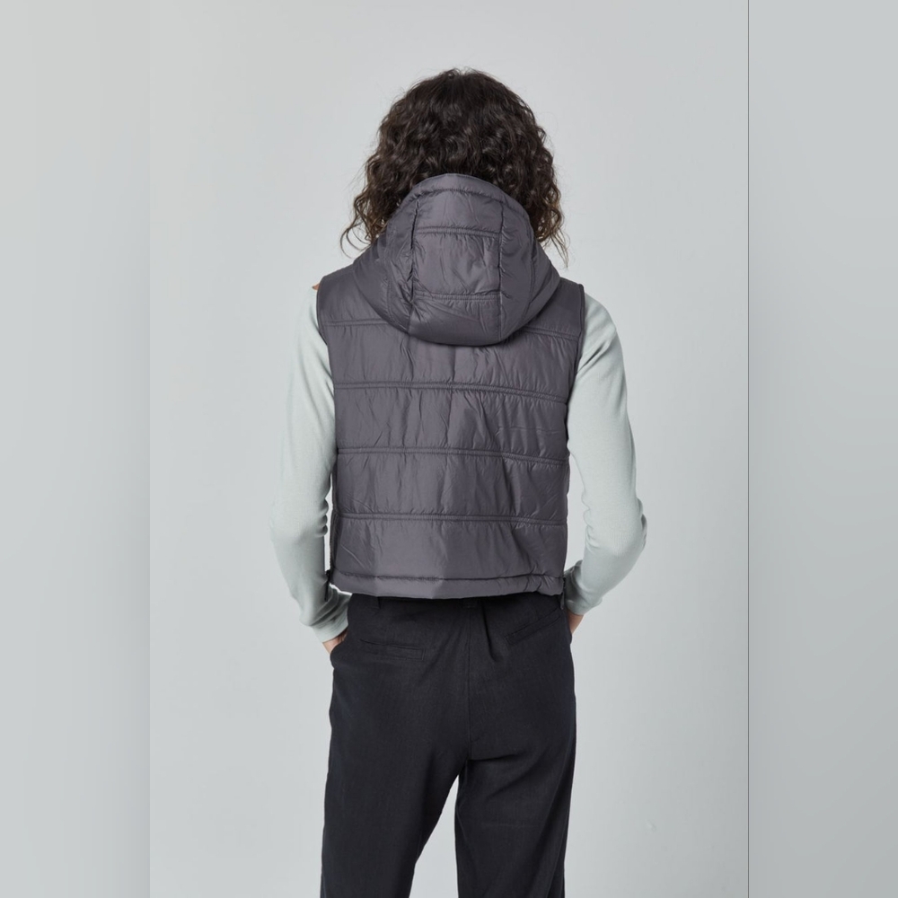 NWT Anthropologie ALP N ROCK Silver Gray Quilted Hooded Vest - Picture 7 of 9